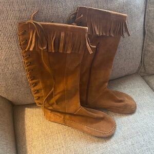 Moccasin boots